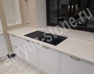Фото Столешница из искусственного камня с островом