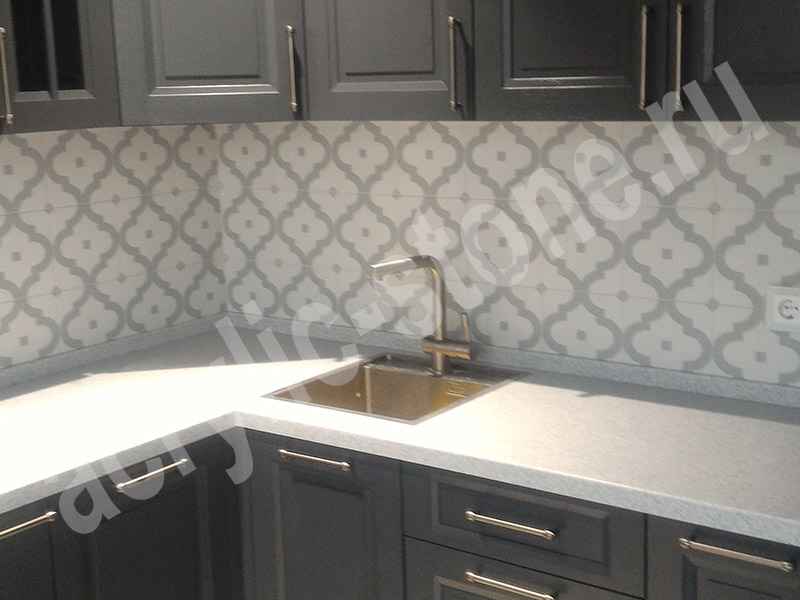 Кухонная столешница из искусственного камня GRANDEX: фото