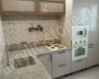 Фото Угловая кухонная столешница  из искусственного камня с керамической раковиной (подклейка)