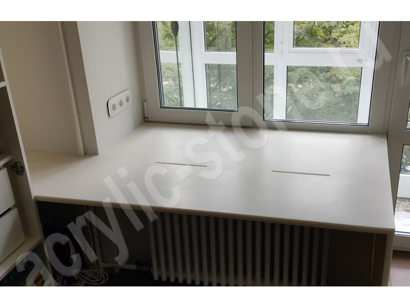 Стол-подоконник из искусственного камня LG HI-MACS: фото