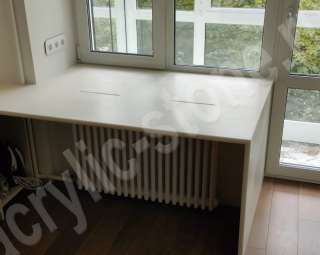 Фото Стол-подоконник из искусственного камня LG HI-MACS