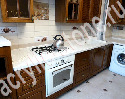 Кухонная столешница из искусственного камня TriStone : фото